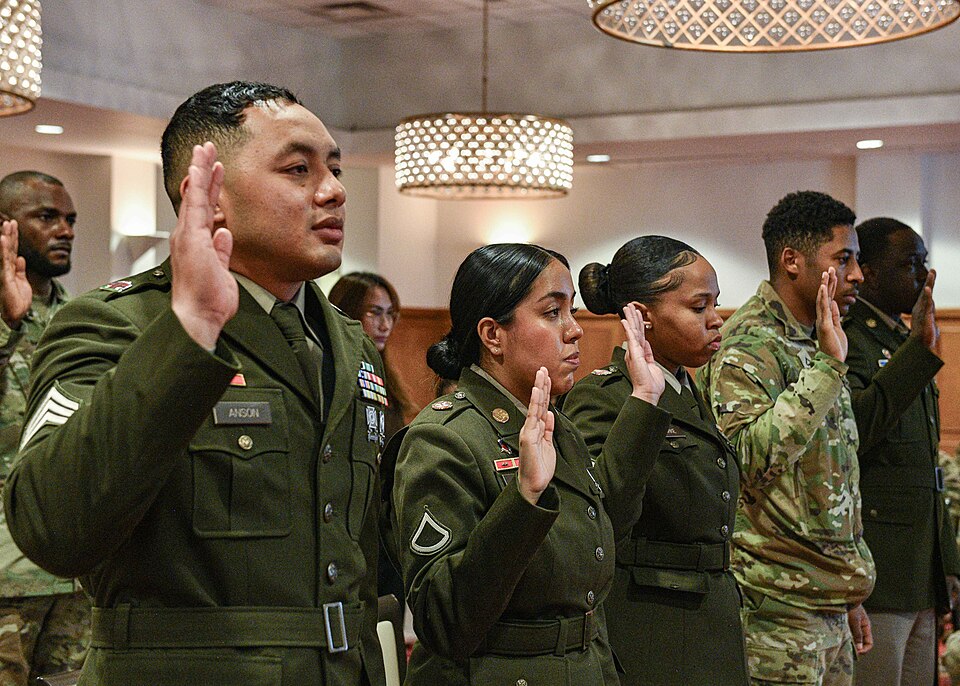 An officer administering the Oath of Allegiance